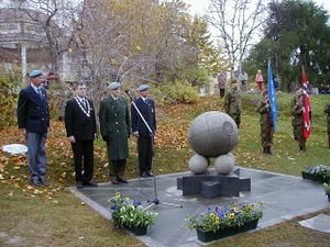 Fredsminnesmerket i Harstad.jpg