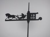 Spir med årstallet 1909, Frognerseteren hovedrestaurant. Foto: Stig Rune Pedersen