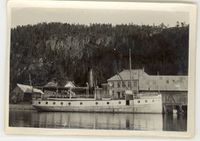 D/S Fyresdølen ved kai i Kilegrend. Fotograf: Olav Moen