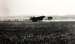 Kjempeflyet G 38 tar av fra Kjeller i 1938.