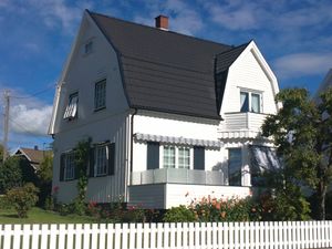 Gamle Kongevei 16 (Larvik).jpg