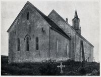 Kyrkja frå nordaust, med Jomfru Marias synål. Illustrasjon henta frå boka Gamle norske kirker av Wladimir Moe, utgjeve av Dybwad (Kristiania, 1922)