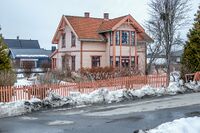 Gammel trehusarkitektur i Ski sentrum. Foto: Leif-Harald Ruud (2016)