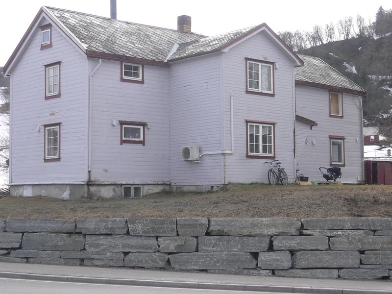 Fil:Gamnes gård.jpg
