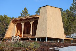 Gapahuken på Hundbergan tidlig 2023.jpg