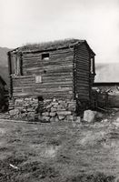 11. Gardmo Nordigard, Oppland - Riksantikvaren-T124 01 0138.jpg