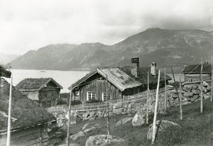 Gardsjord, Telemark - Riksantikvaren-T178 01 0093.jpg