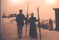 Skiløpere i Gisledal 1910.