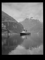 28. Geiranger - no-nb digifoto 20150107 00208 NB MIT FNR 20554.jpg