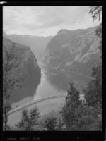 34. Geiranger - no-nb digifoto 20150121 00047 NB MIT FNR 19658.jpg