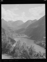 35. Geiranger - no-nb digifoto 20150121 00049 NB MIT FNR 19660.jpg