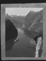 62. Geiranger - no-nb digifoto 20150624 00203 NB MIT FNR 27715.jpg