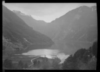 13. Geirangerfjord - no-nb digifoto 20160225 00035 NB MIT FNR 06109.jpg