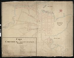 På dette kartet fra 1740-åra er tollboden tegna inn på Nordre brygge, markert som «T». Klikk på kartet for å komme til en større versjon. Merk at orienteringa er ulik det vi er vant til, kompassrosa i hjørnet peker mot nord. Fra Nasjonalbibliotekets kartsamling.