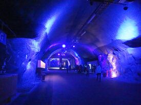 Fra inngangstunnelen. Foto: Palickap (2018).