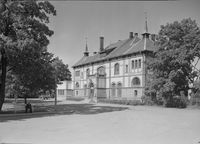Gjøvik stasjon. Bilde fra Nasjonalbibliotekets bildesamling. Fotograf:Ukjent