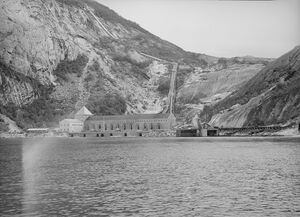 Glomfjord - no-nb digifoto 20150218 00062 NB MIT FNR 17137.jpg