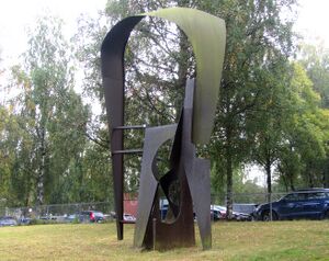 Godlia skole Oslo skulptur av Uthaug.jpg