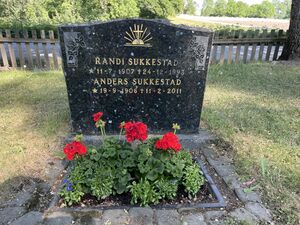 Grav Hoff Sukkestad.jpg