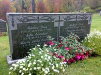 Berg og Seierstads familiegrav på Nordlia kirkegard.
