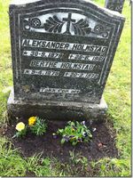 2. Gravminne Aleksander Holmstad.jpg