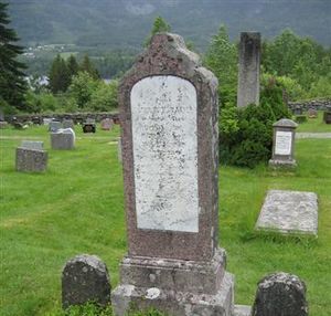 Gravminne Fluberg Peder Pavels Aabel gravminne.jpg