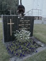 386. Gravminne etter Knud, Bolette, Sverre og Sigrid Aukland.jpg