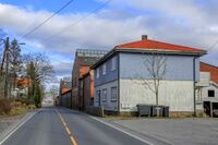 Like ved grensen til Alvim ligger Tune Papirfabrikk. Foto: Leif-Harald Ruud (2020)