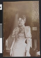 465. Greta Ellingsen - no-nb digifoto 20160426 00274 bldsa EYDE 5 01A 090.jpg