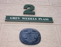 Grev Wedels plass 2: Gamle Logen. 59.90724° N 10.741393° Ø