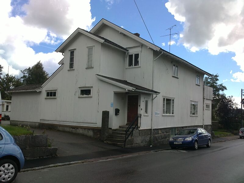 Fil:Greveveien 42 (Larvik).jpg
