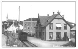 Grimstad stasjon. J.H Klienholdt/Postkort.