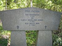 Minnesmerke ved Grini fangeleir, nedre rettersted, over de henrettede Koren og Hedenstad, 1952. Foto: Stig Rune Pedersen