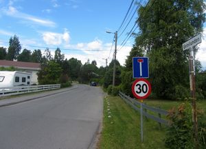 Grinilunden vei i Bærum 2014.jpg