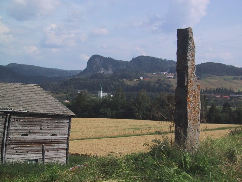 Fil:Grinne kirkested Gauldal.JPG