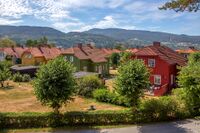 I likhet med Adminiet ble også arbeiderboligene i Grønnbyen oppført av A B Aarsten. Foto: Leif-Harald Ruud (2018)