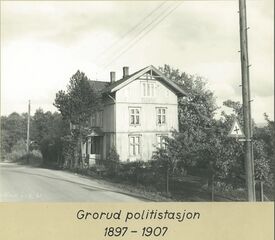 Grorud politistasjon 1897–1907. Foto: Justismuseet (1950–1970?).