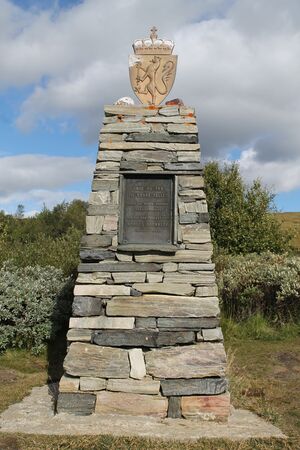 Grunnlovsvarden på Hjerkinn 01.JPG