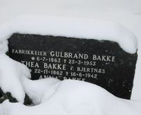 142. Gulbrand Bakke gravminne.jpg