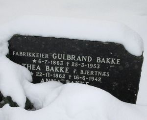 Gulbrand Bakke gravminne.jpg