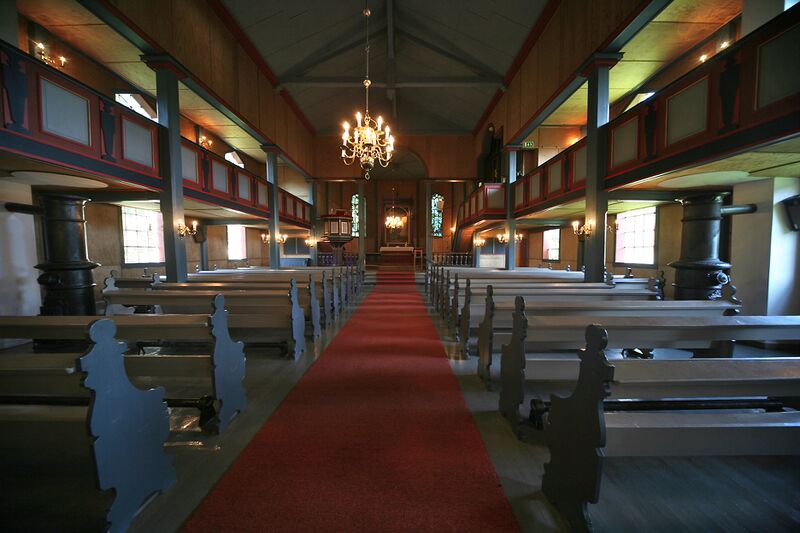 Fil:Gulen kirke.3.jpg