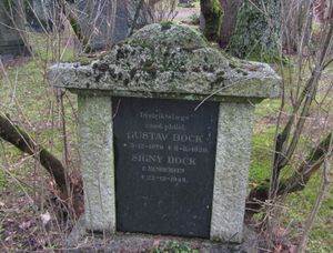 Gustav Reginald Bock gravminne.jpg