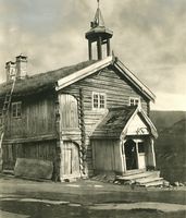 11. Håkenstad, Oppland - Riksantikvaren-T125 01 0049B.jpg