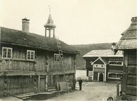 14. Håkenstad, Oppland - Riksantikvaren-T125 01 0084.jpg