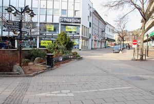 Håkon Stenstadvolds plass Bærum 2016.jpg