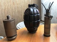 Håndgranat og to mineinnsatser for landminer fra Karasjok 1945.