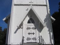 Inngangsparti i vest, Hærland kirke. Foto: Stig Rune Pedersen