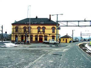 Hønefoss-stasjon.jpg