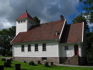 Halden, Enningdalen kirke 4Wcr.JPG