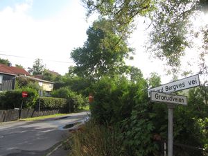 Hallvard Bergves vei Oslo 2013.JPG